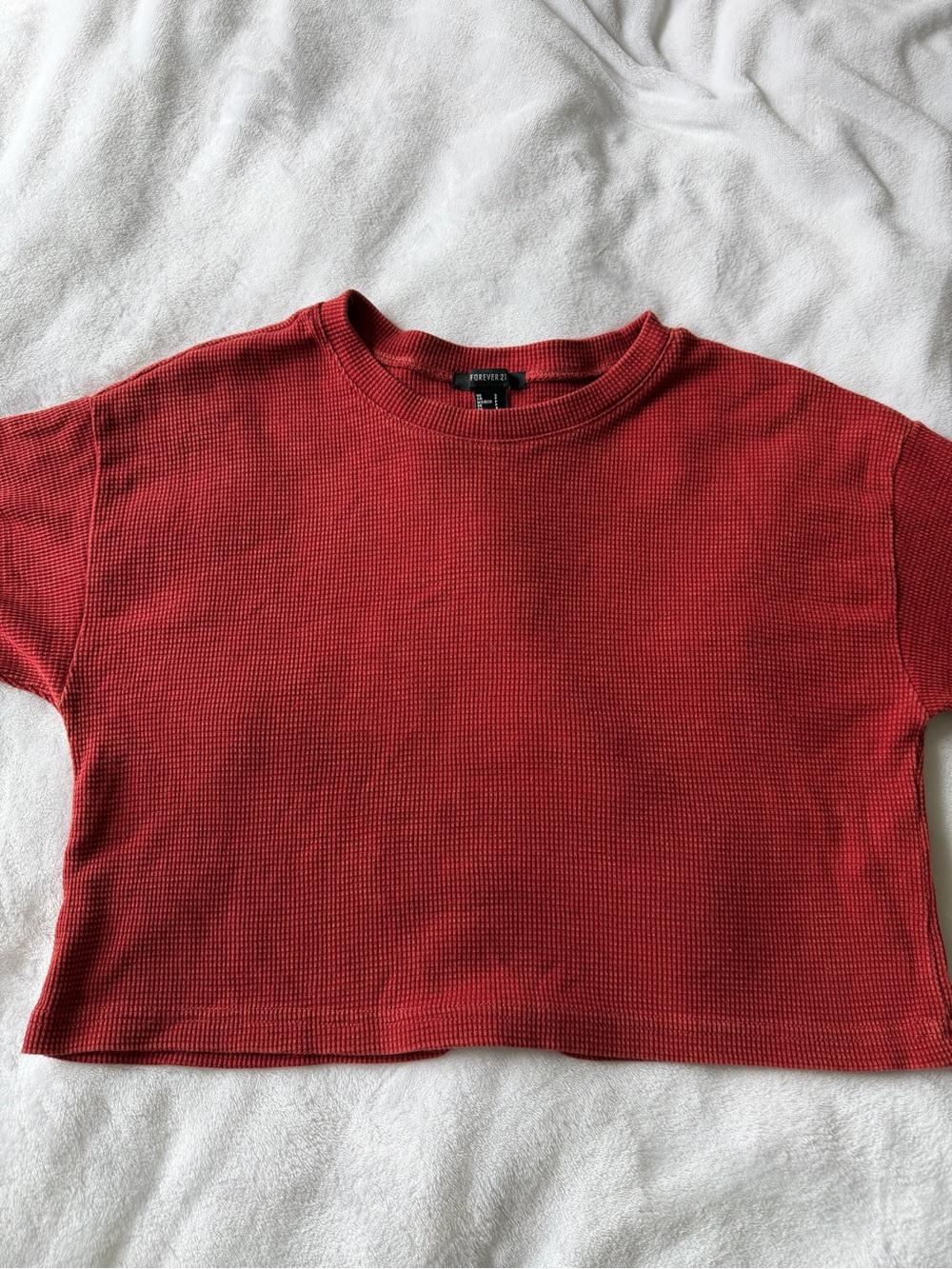 Cropped Distressed Red Waffle-Knit Long-Sleeve Top - Picture 4 of 6